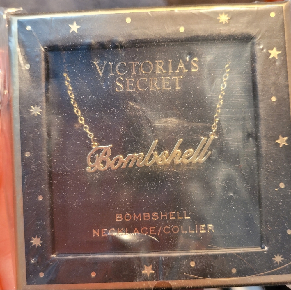 ☆NWT,  VS, BOMBSHELL necklace